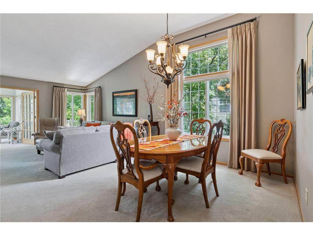 1867 Merlot Curve Eagan MN 55122 7062466 image2