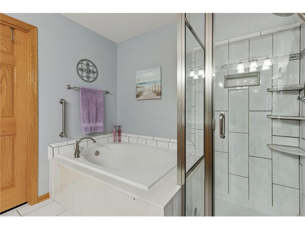 1867 Merlot Curve Eagan MN 55122 7062466 image21