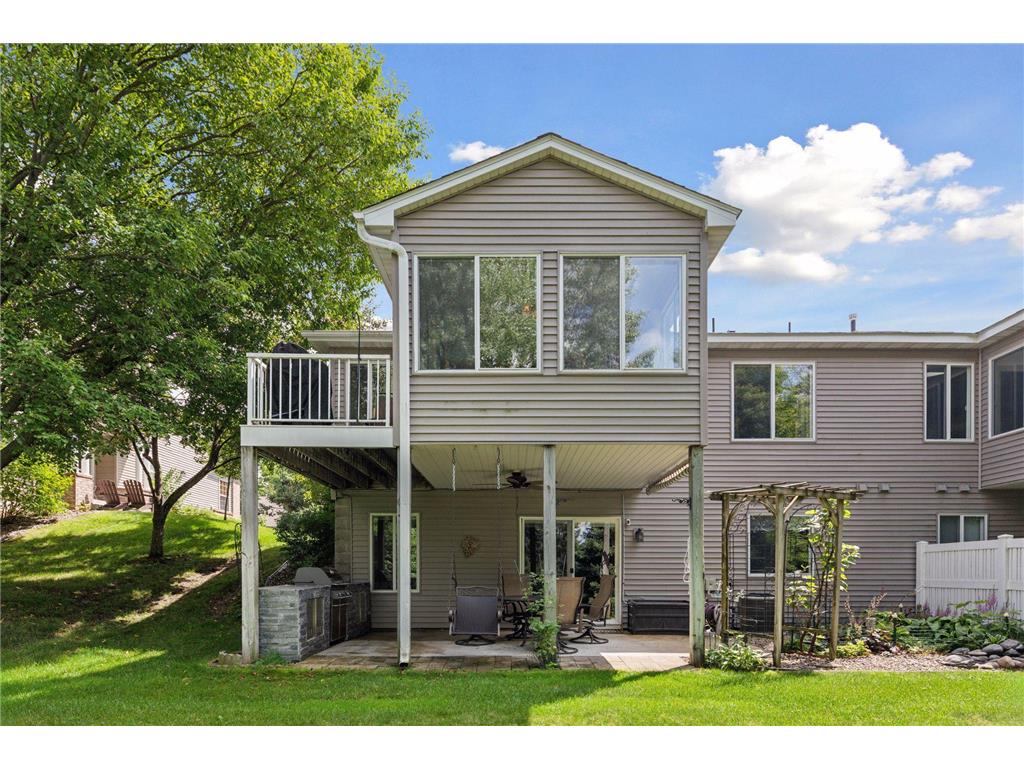 1867 Merlot Curve Eagan MN 55122 7062466 image7