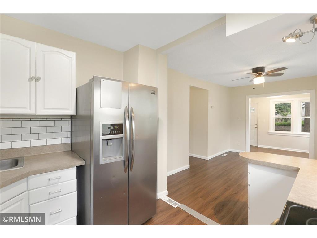 1868 Hawthorne Avenue E Saint Paul MN 55119 7089241 image15