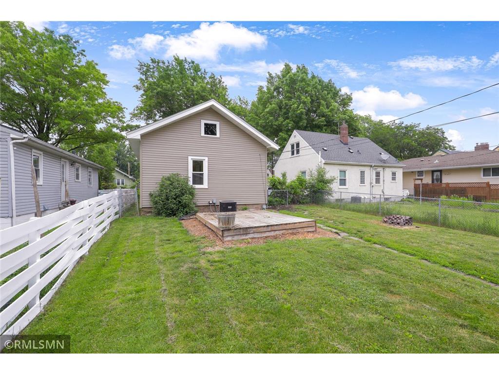 1868 Hawthorne Avenue E Saint Paul MN 55119 7089241 image19