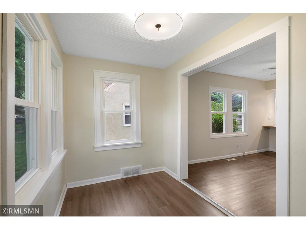 1868 Hawthorne Avenue E Saint Paul MN 55119 7089241 image2