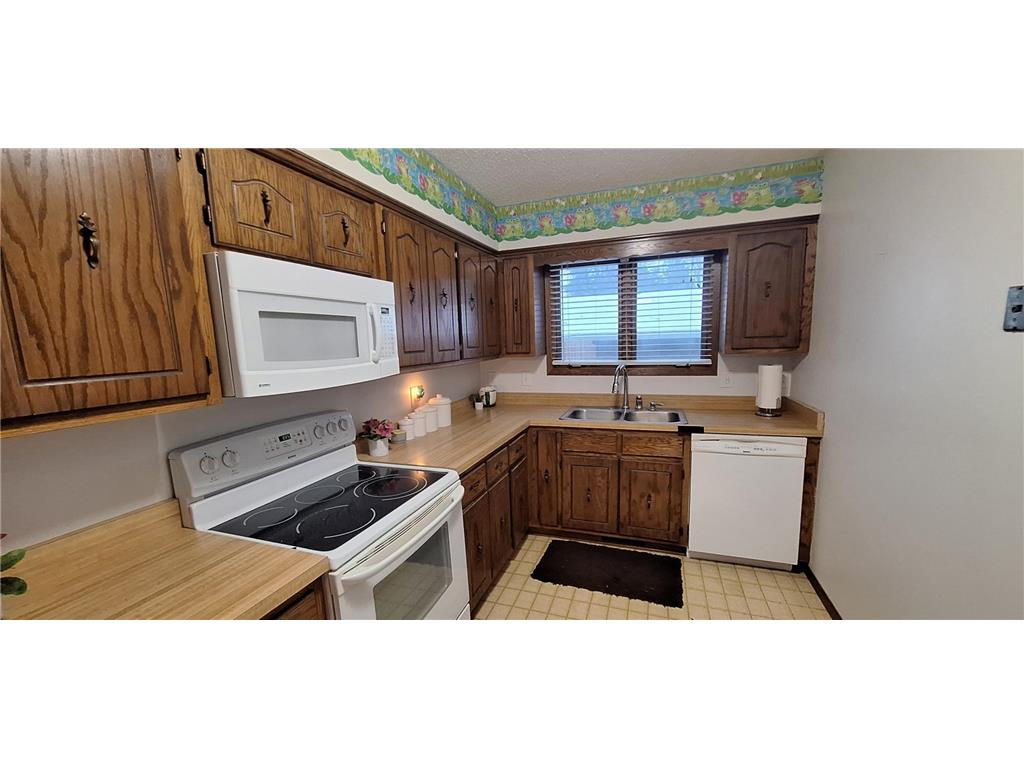 1869 County Road E E White Bear Lake MN 55110 7001731 image5