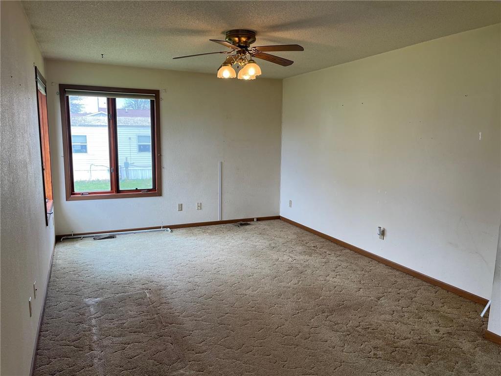 187 3rd Street Dawson MN 56232 7066424 image7