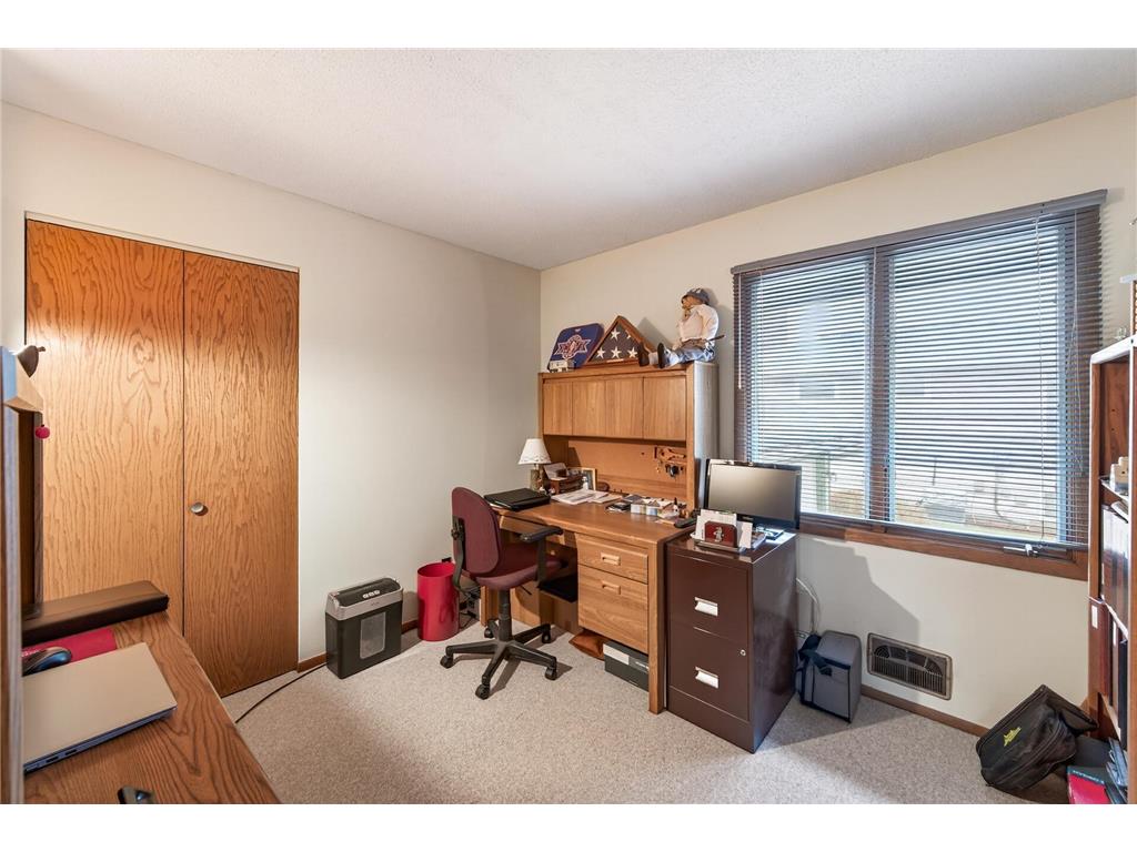 187 Valleyside Drive Saint Paul MN 55119 7046873 image13