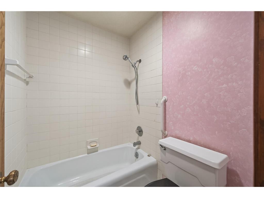 187 Valleyside Drive Saint Paul MN 55119 7046873 image15