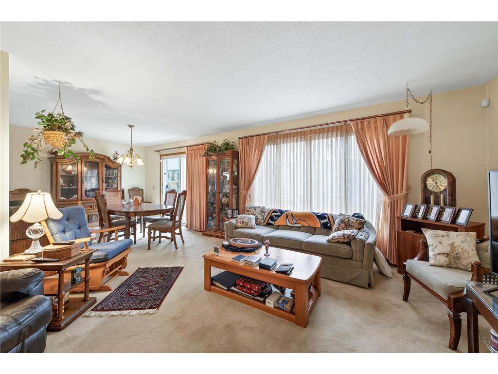187 Valleyside Drive Saint Paul MN 55119 7046873 image4