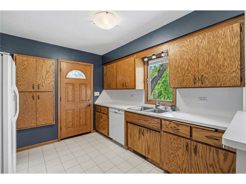 1870 7th Street NW New Brighton MN 55112 7082610 image10