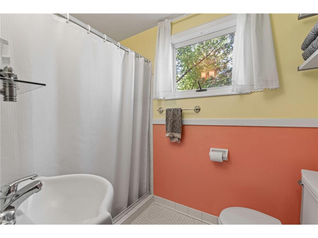 1870 7th Street NW New Brighton MN 55112 7082610 image21
