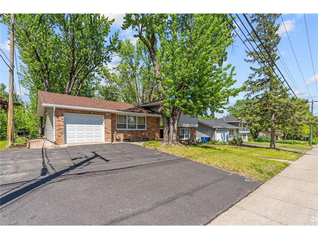 1870 7th Street NW New Brighton MN 55112 7082610 image3