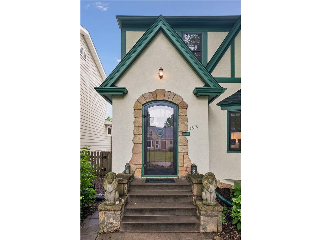 1870 Beechwood Avenue Saint Paul MN 55116 7090175 image2