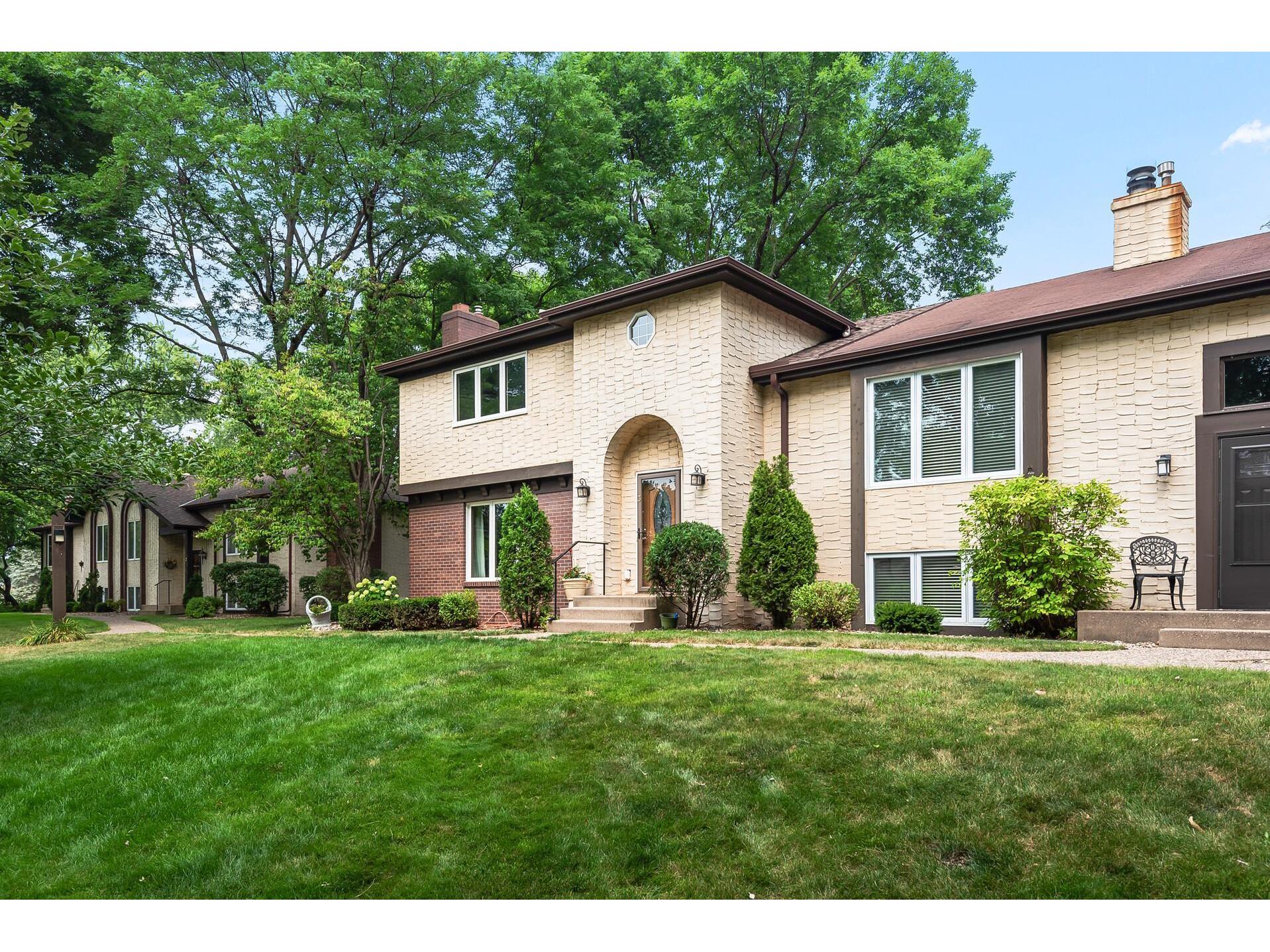 1870 Eagle Ridge Drive 3, Mendota Heights, MN, 55118 MLS 6027540