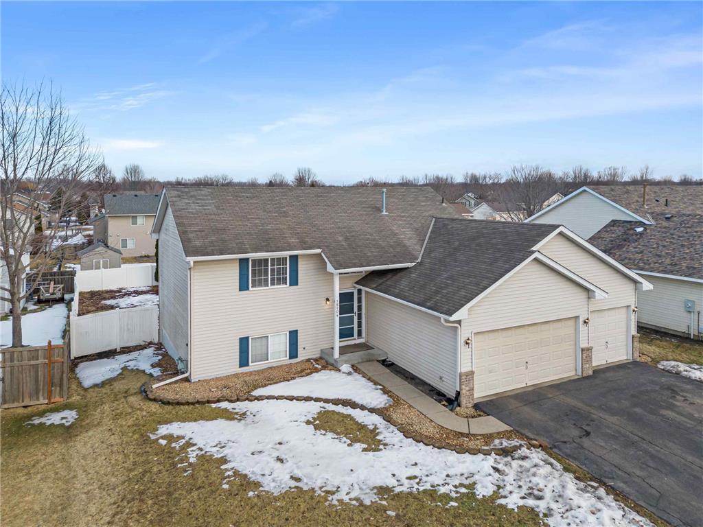 18704 Easton Avenue Farmington MN 55024 7021888 image1