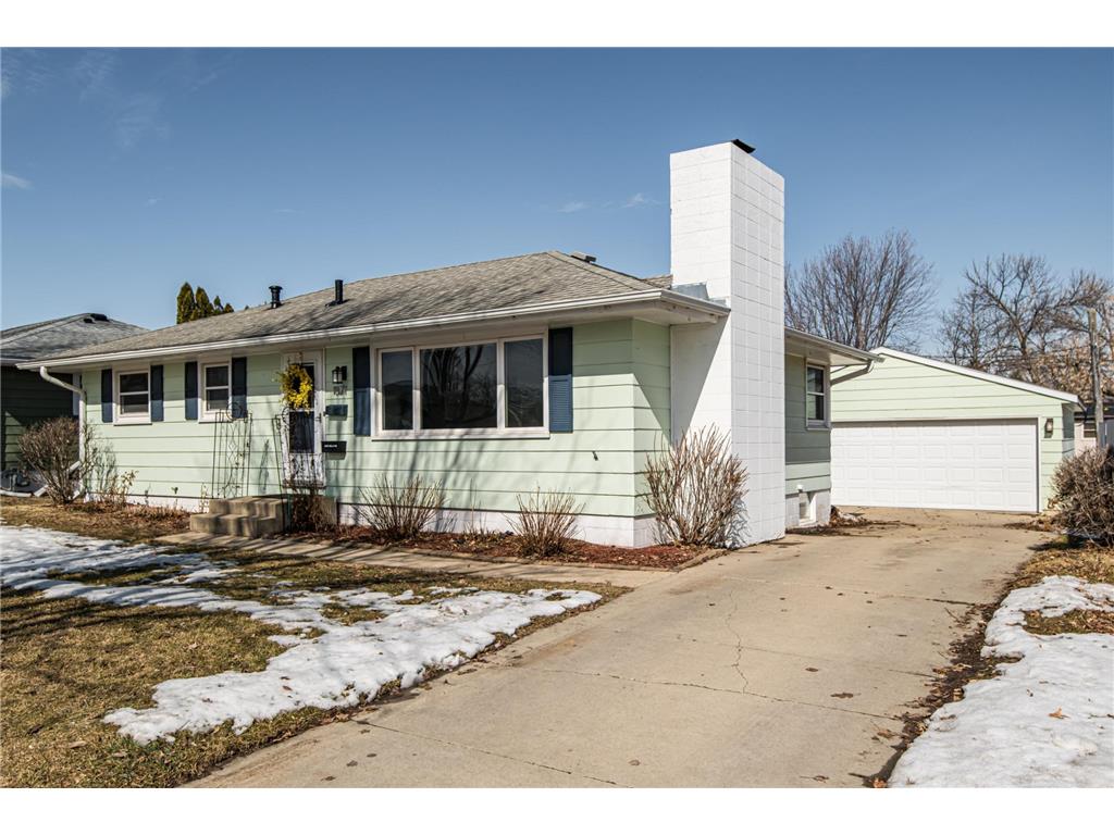 1871 22nd Street NW Rochester MN 55901 6342982 image1