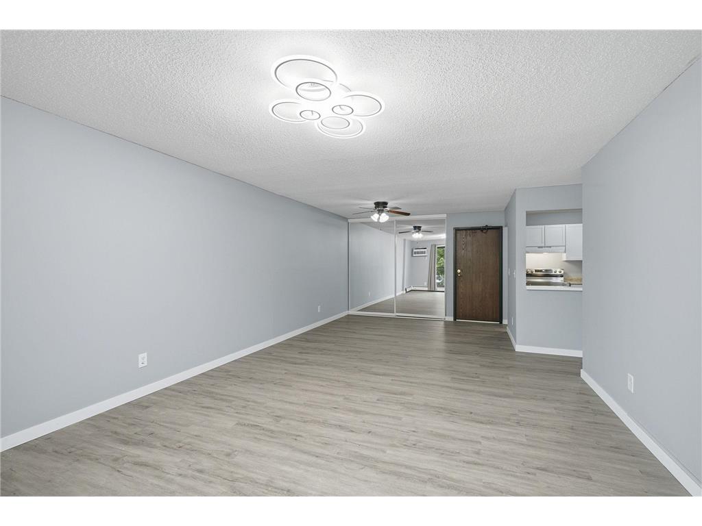 1871 Silver Bell Road #107 Eagan MN 55122 7092665 image4