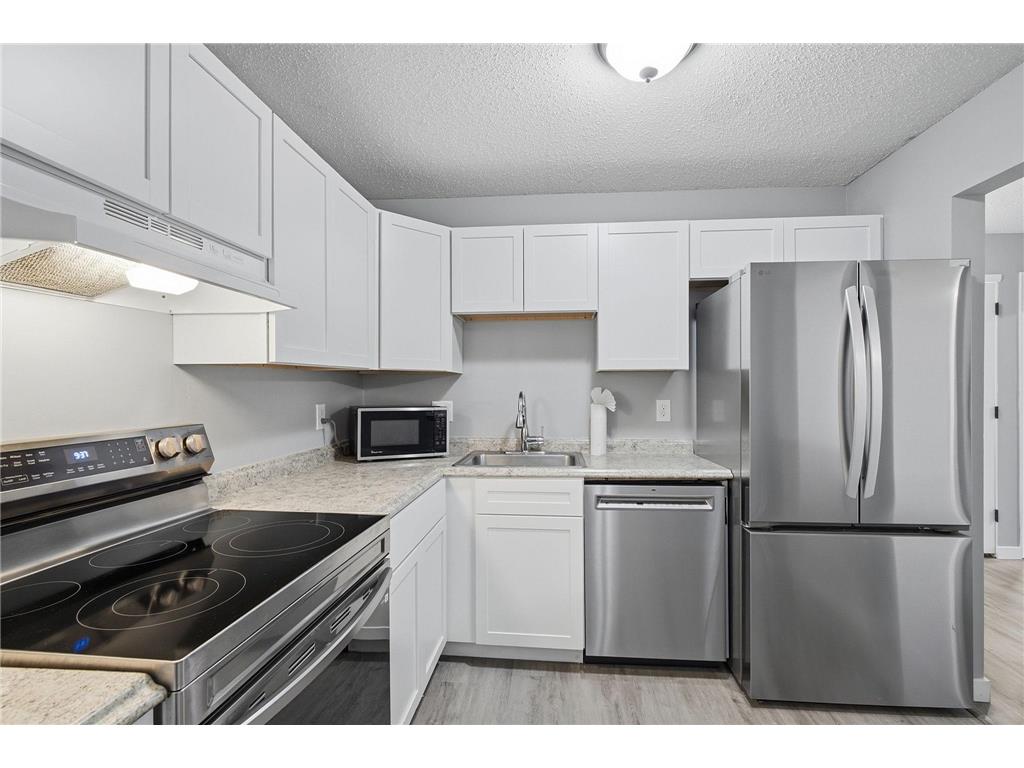 1871 Silver Bell Road #107 Eagan MN 55122 7092665 image9