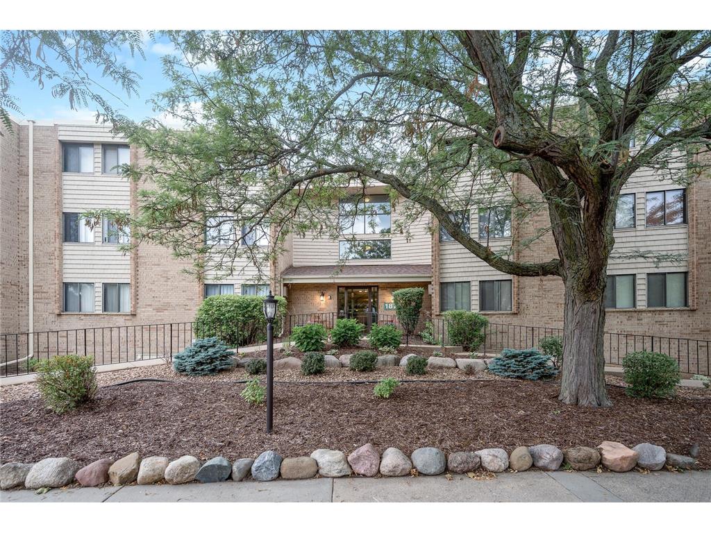 1871 Silver Bell Road #222 Eagan MN 55122 6400946 image1