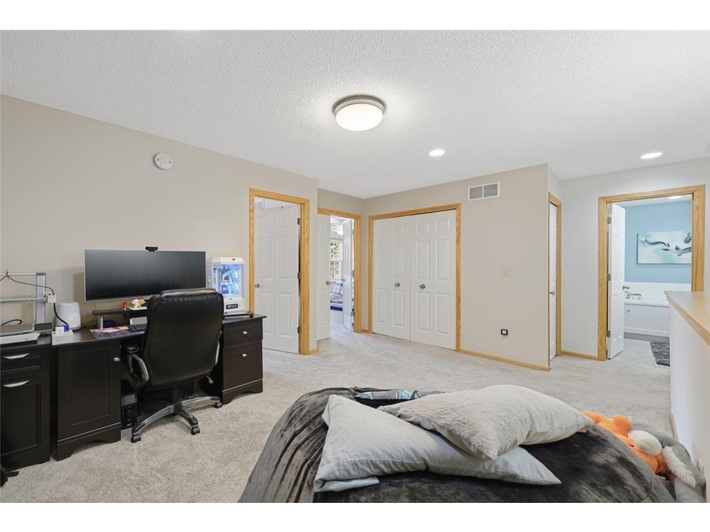 1871 Wildflower Court Shoreview MN 55126 7077015 image22