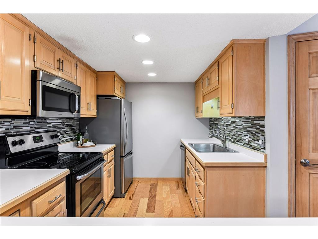 18721 Clear View Court Minnetonka MN 55345 7043622 image16