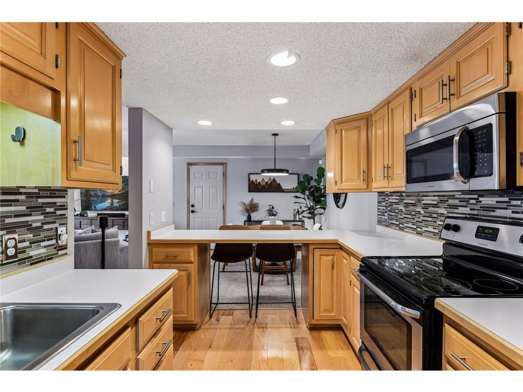 18721 Clear View Court Minnetonka MN 55345 7043622 image18