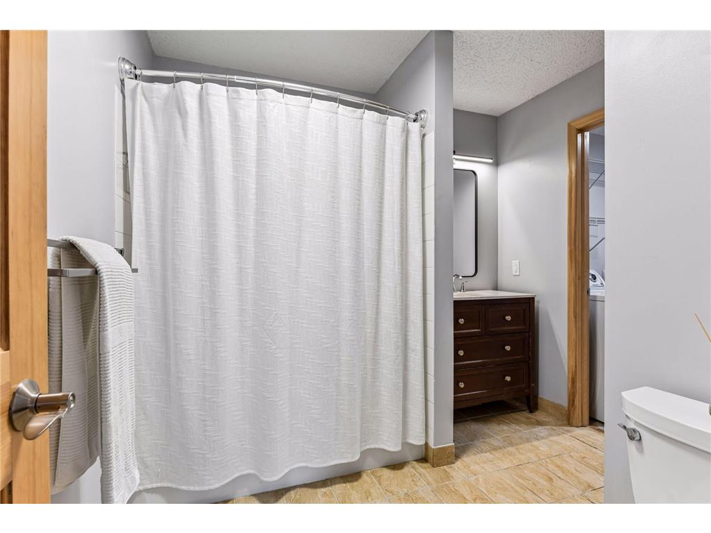 18721 Clear View Court Minnetonka MN 55345 7043622 image23