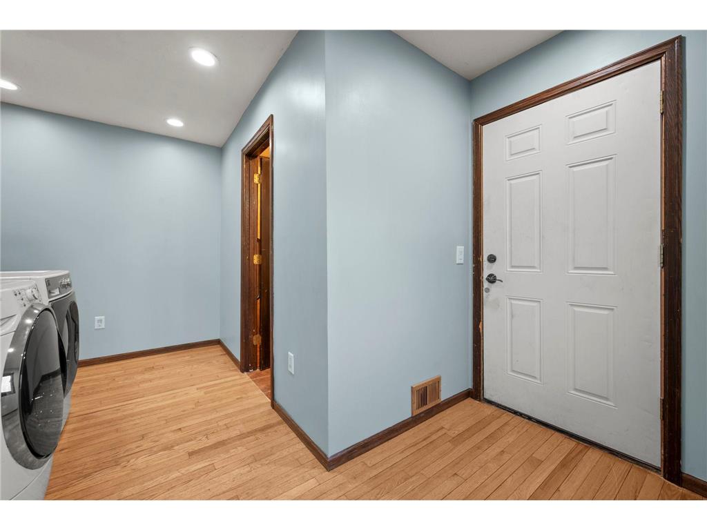 18725 28th Avenue N Plymouth MN 55447 7042222 image32