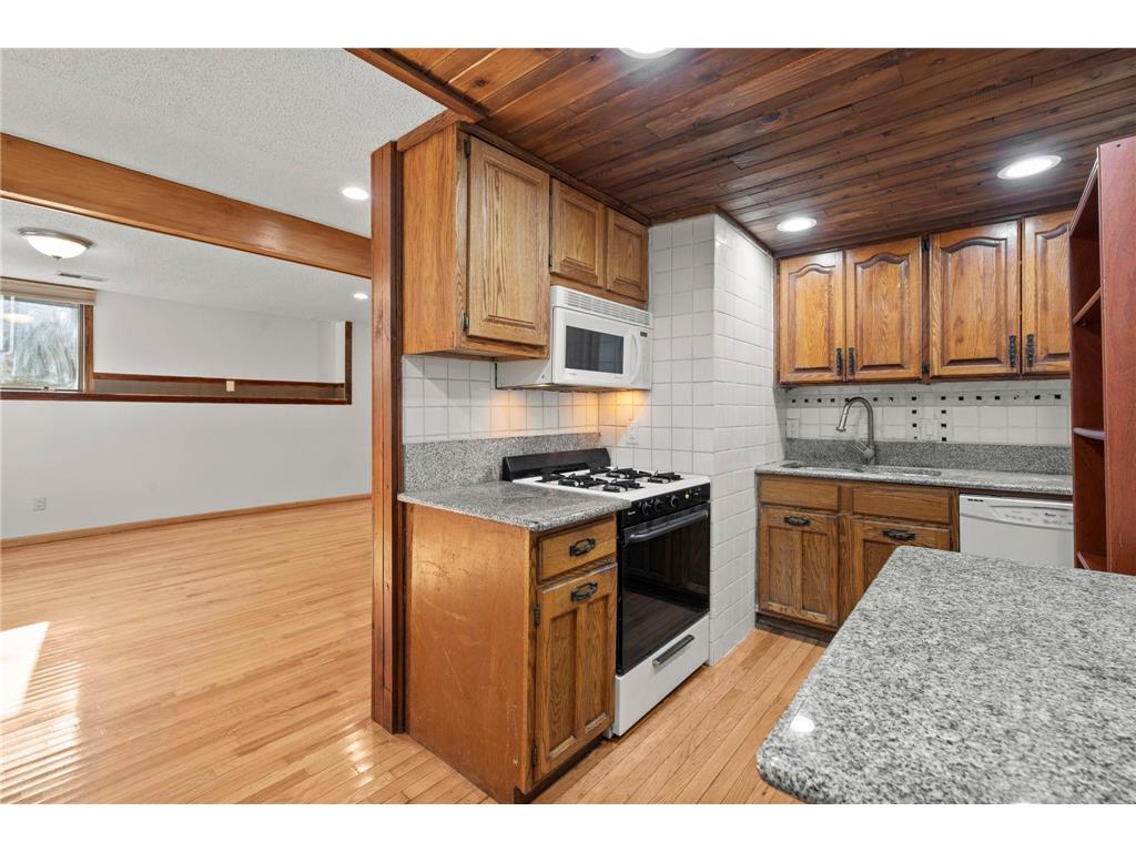 18725 28th Avenue N Plymouth MN 55447 7042222 image37