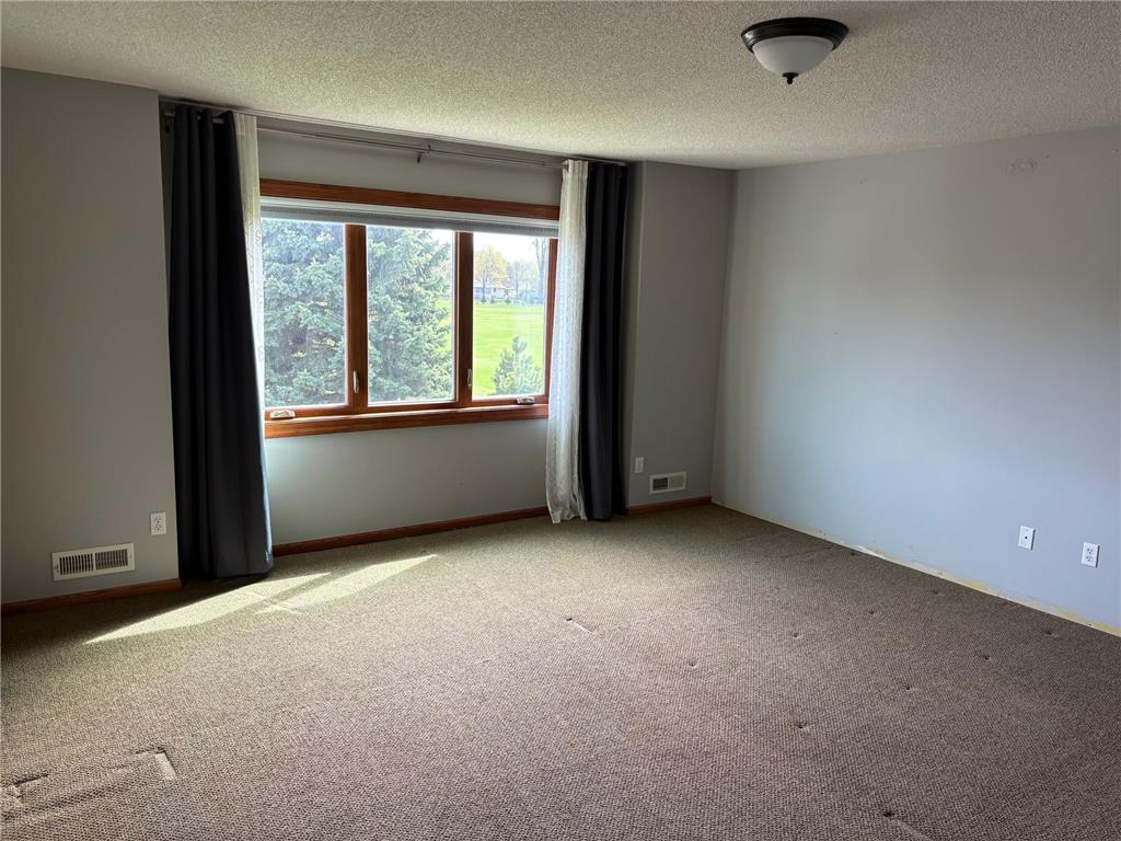 1873 Eldridge Avenue W Roseville MN 55113 7067430 image10