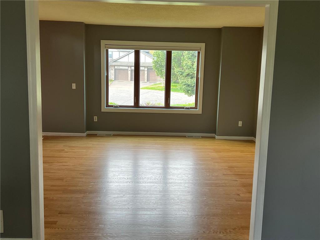 1873 Eldridge Avenue W Roseville MN 55113 7067430 image7