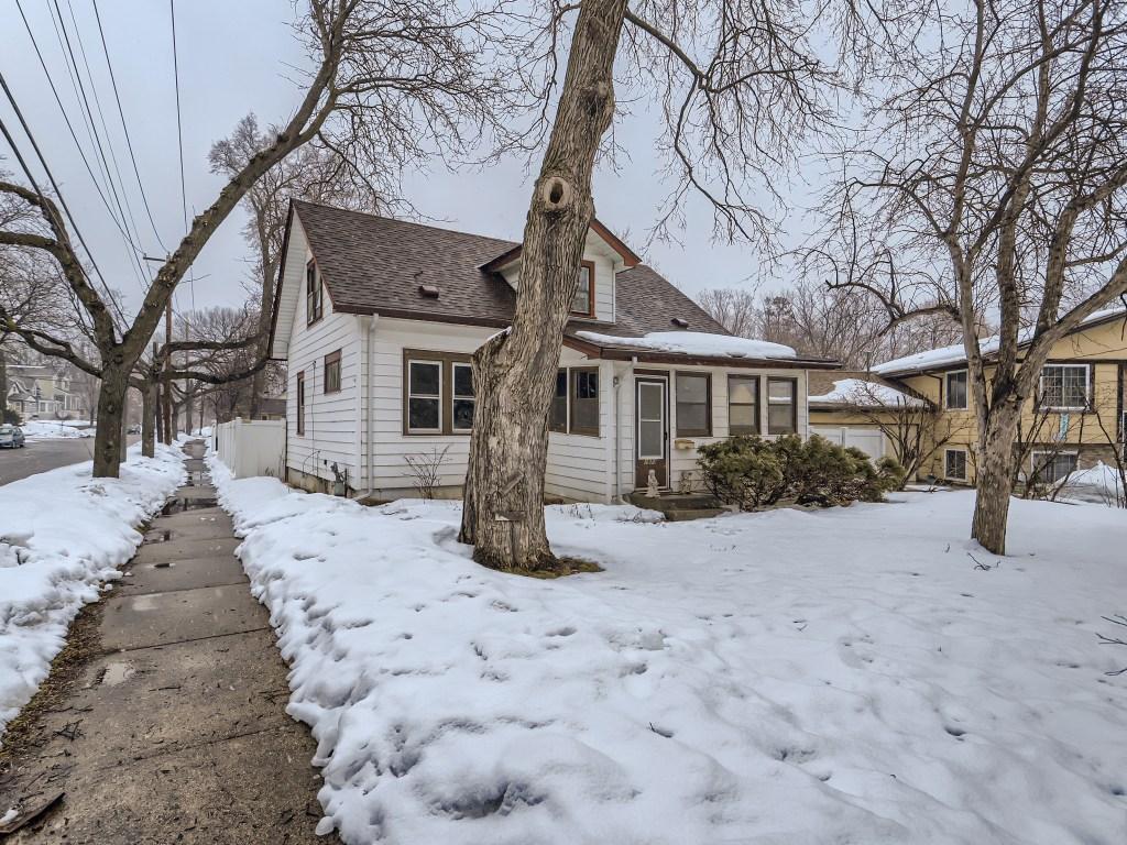 1873 Glen Terrace, Saint Paul, MN, 55116 MLS 6341328 Edina Realty