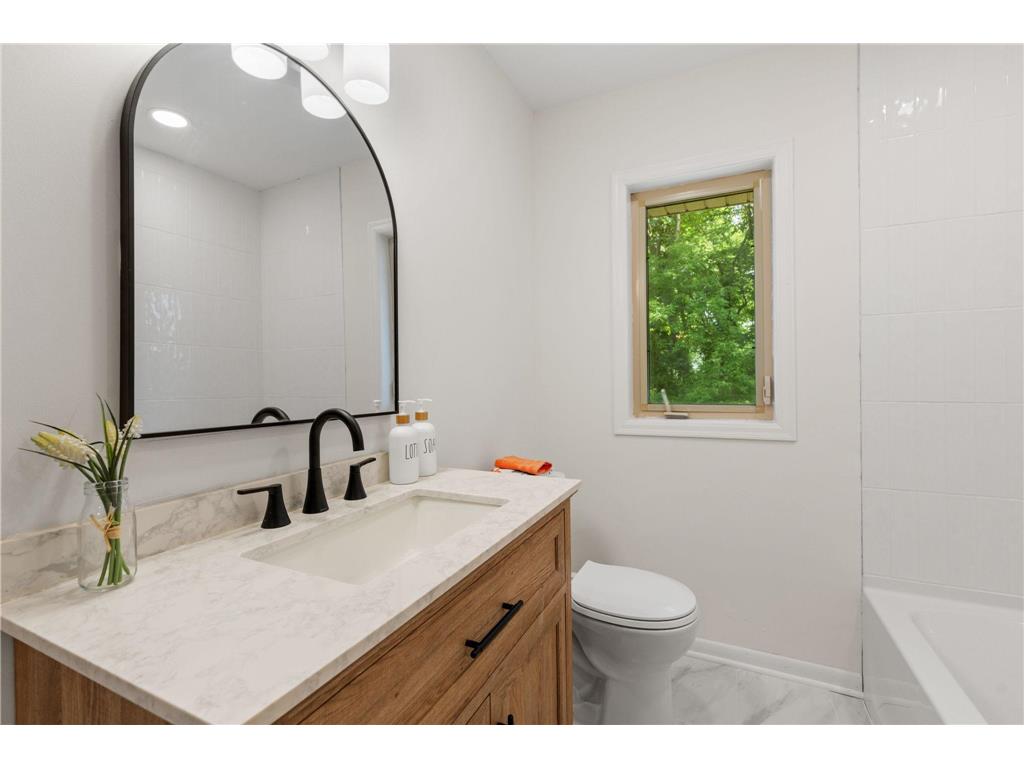 18741 Highview Avenue Lakeville MN 55044 7094674 image18