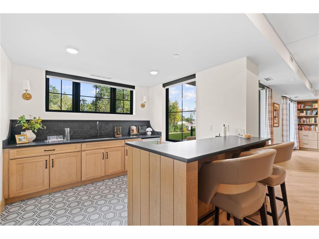 1875 E Shore Drive #302 Maplewood MN 55109 - Phalen 7017791 image30