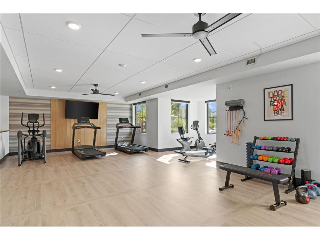 1875 E Shore Drive #302 Maplewood MN 55109 - Phalen 7017791 image32