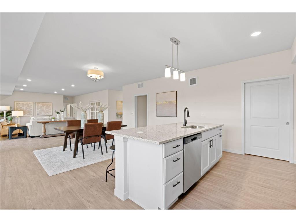 1875 E Shore Drive #302 Maplewood MN 55109 - Phalen 7017791 image46