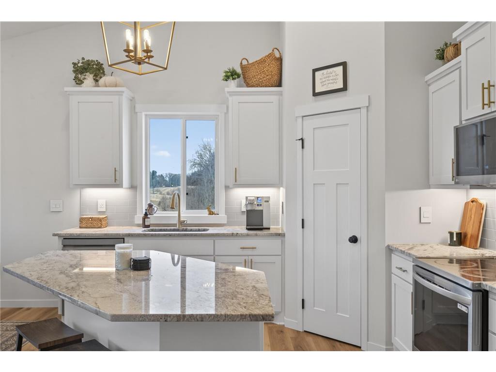 18753 Orchid Street NW Oak Grove MN 55303 7086372 image11