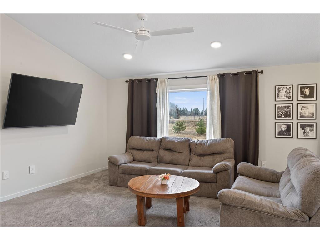 18753 Orchid Street NW Oak Grove MN 55303 7086372 image17