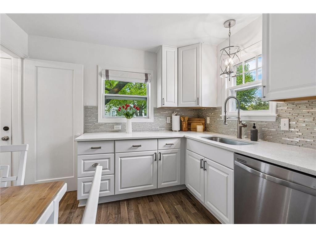 1877 Graham Avenue Saint Paul MN 55116 7078660 image14