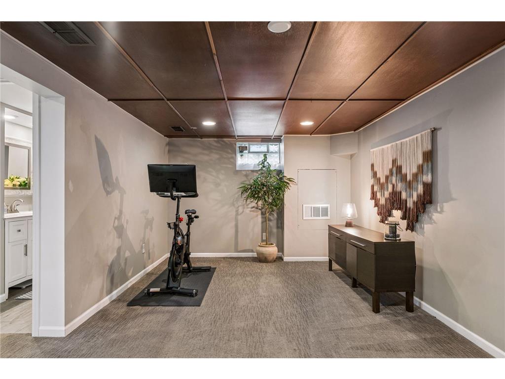 1877 Graham Avenue Saint Paul MN 55116 7078660 image21