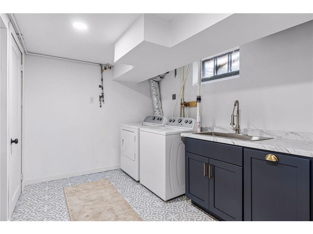 1877 Graham Avenue Saint Paul MN 55116 7078660 image25