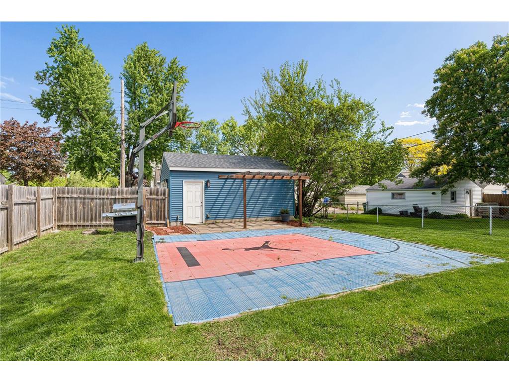 1877 Graham Avenue Saint Paul MN 55116 7078660 image28