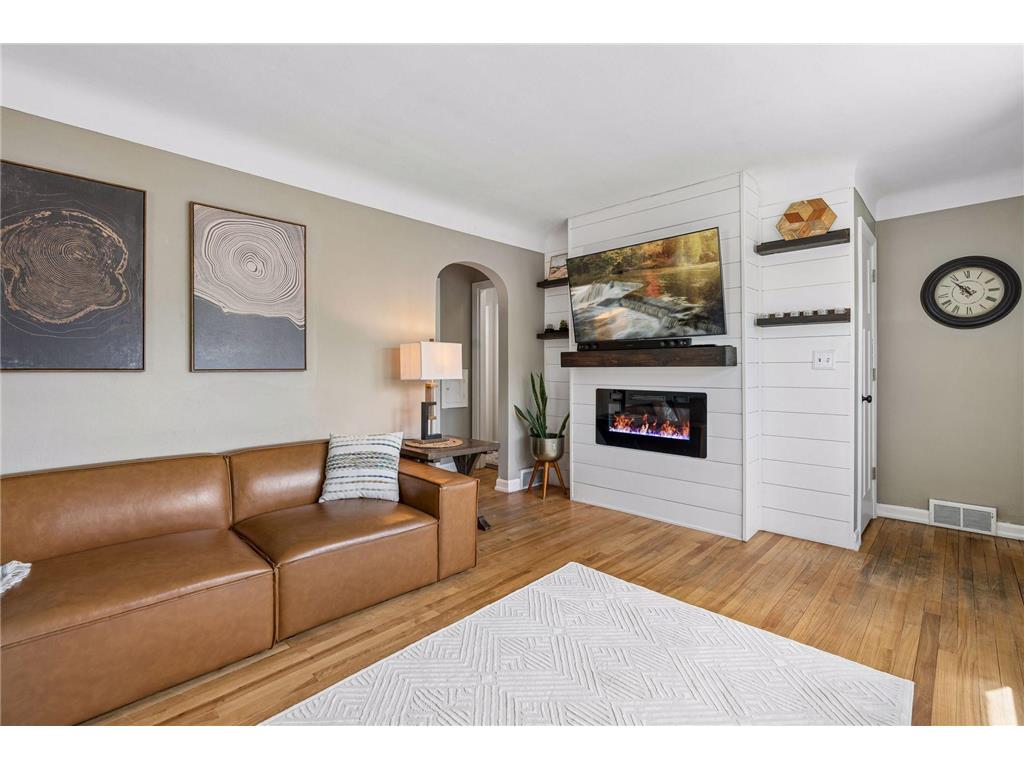 1877 Graham Avenue Saint Paul MN 55116 7078660 image7