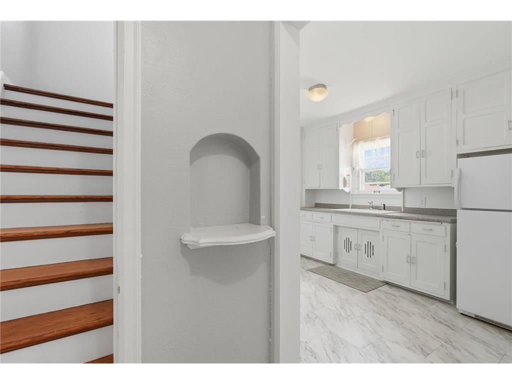 1877 Lacrosse Avenue Saint Paul MN 55119 7097831 image4