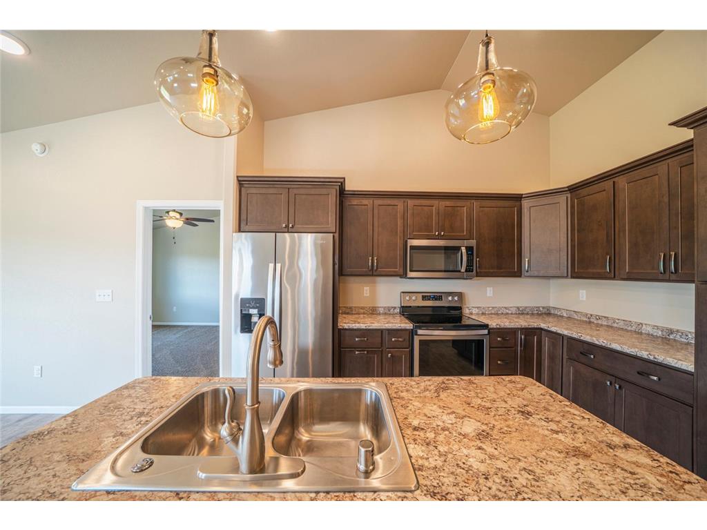 1877 Longview Drive Detroit Lakes MN 56501 7109882 image10
