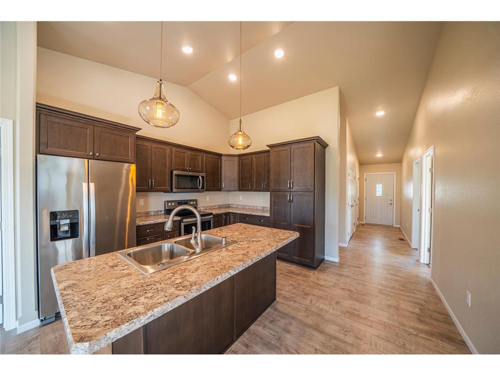 1877 Longview Drive Detroit Lakes MN 56501 7109882 image9