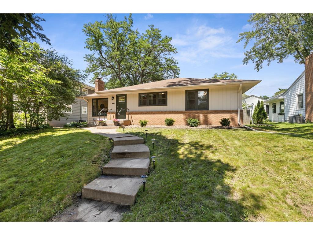 1877 Yorkshire Avenue Saint Paul MN 55116 6560095 image1