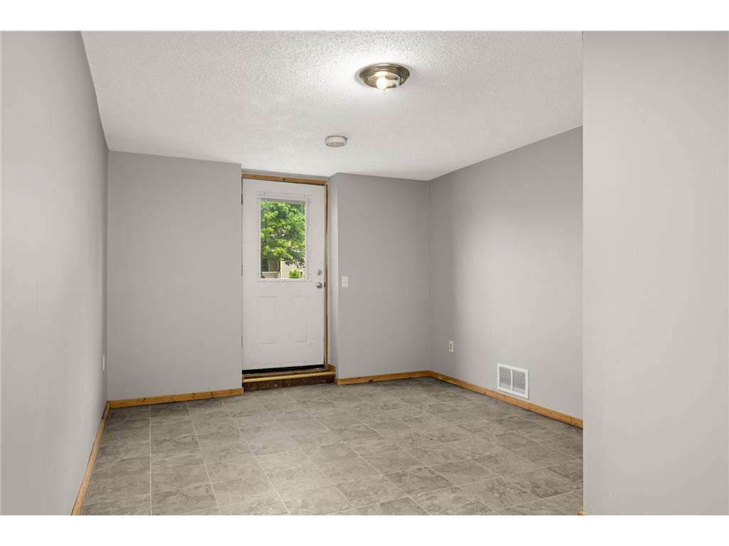18774 Jordan Trail Lakeville MN 55044 7075928 image23