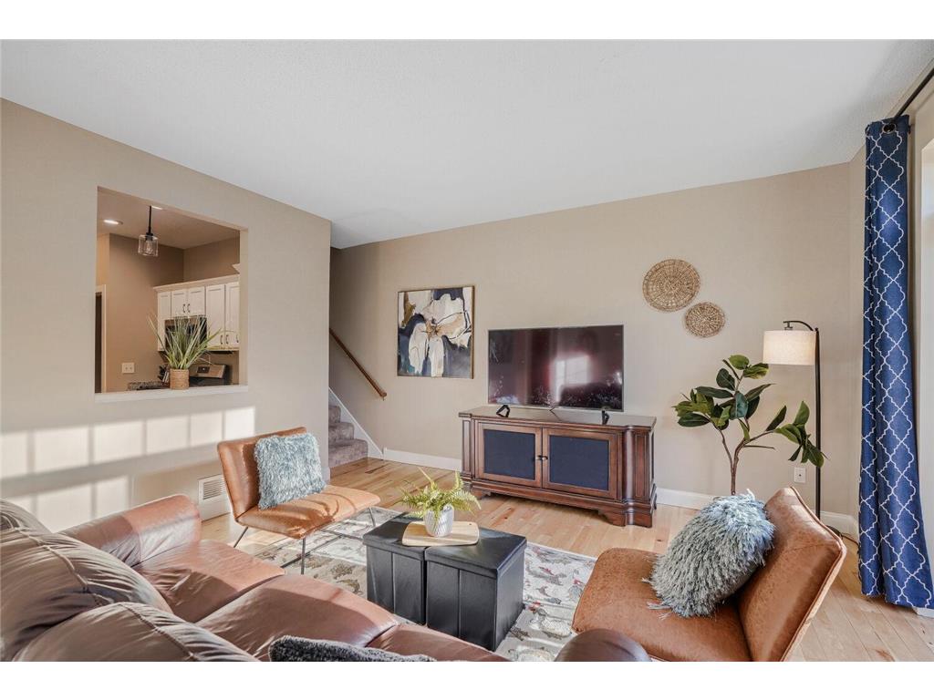 1878 Christensen Avenue West Saint Paul MN 55118 7041377 image5