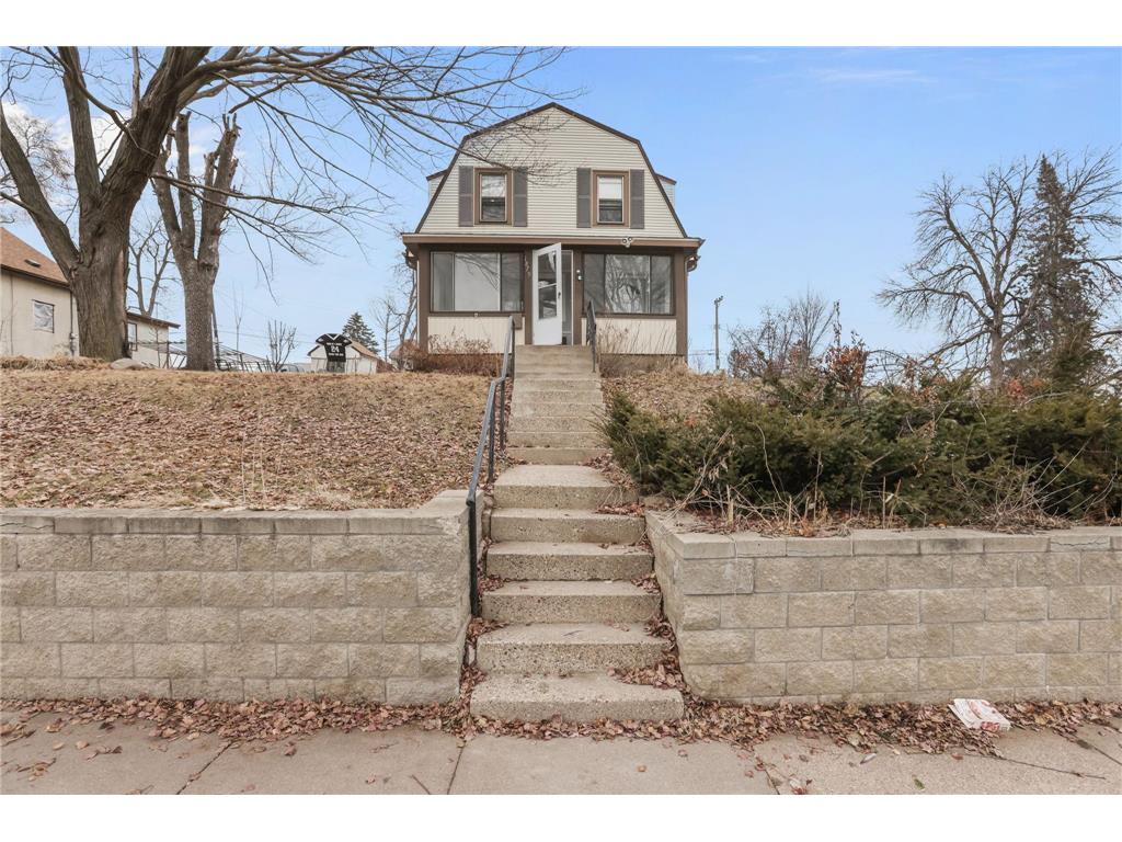 1879 Ames Avenue Saint Paul MN 55119 7016352 image1
