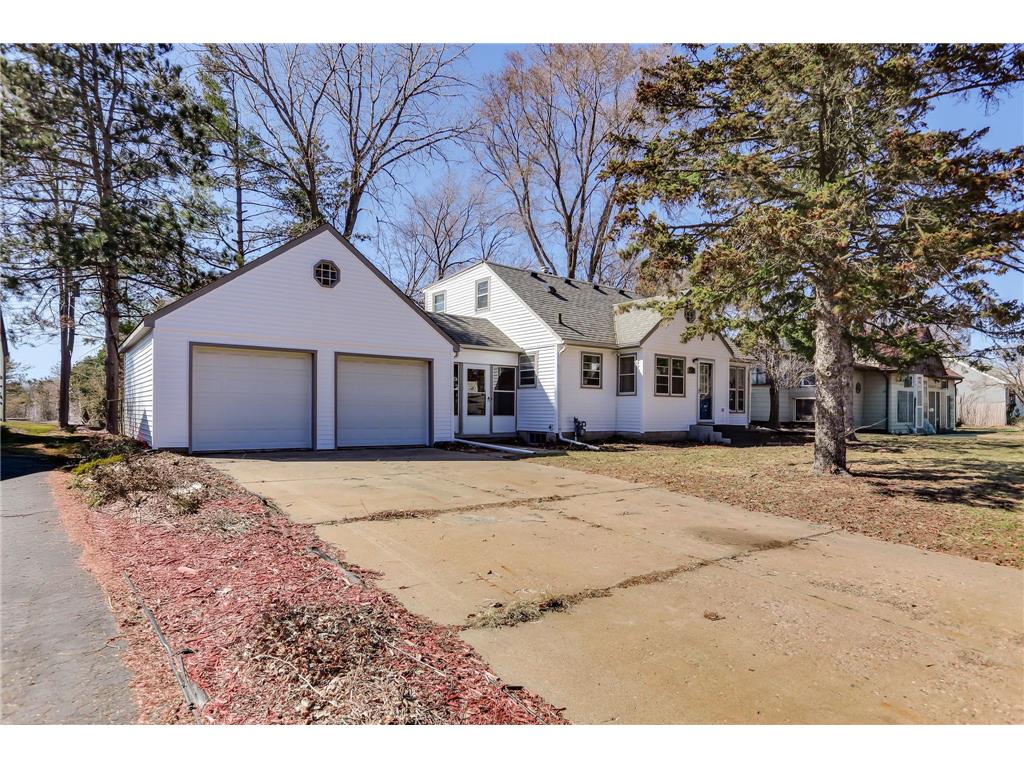 1879 Beaumont Street Maplewood MN 55117 6704106 image1