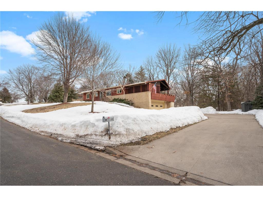 188 Crestview Drive N Maplewood MN 55119 6347729 image1